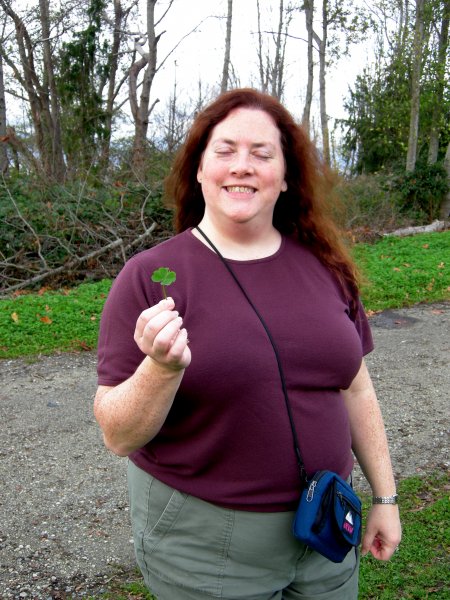 Cynthia found a 4-leaf clover