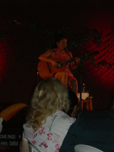 Tetê Espíndola, a famous Mato Grosso performer at the dinner (3)