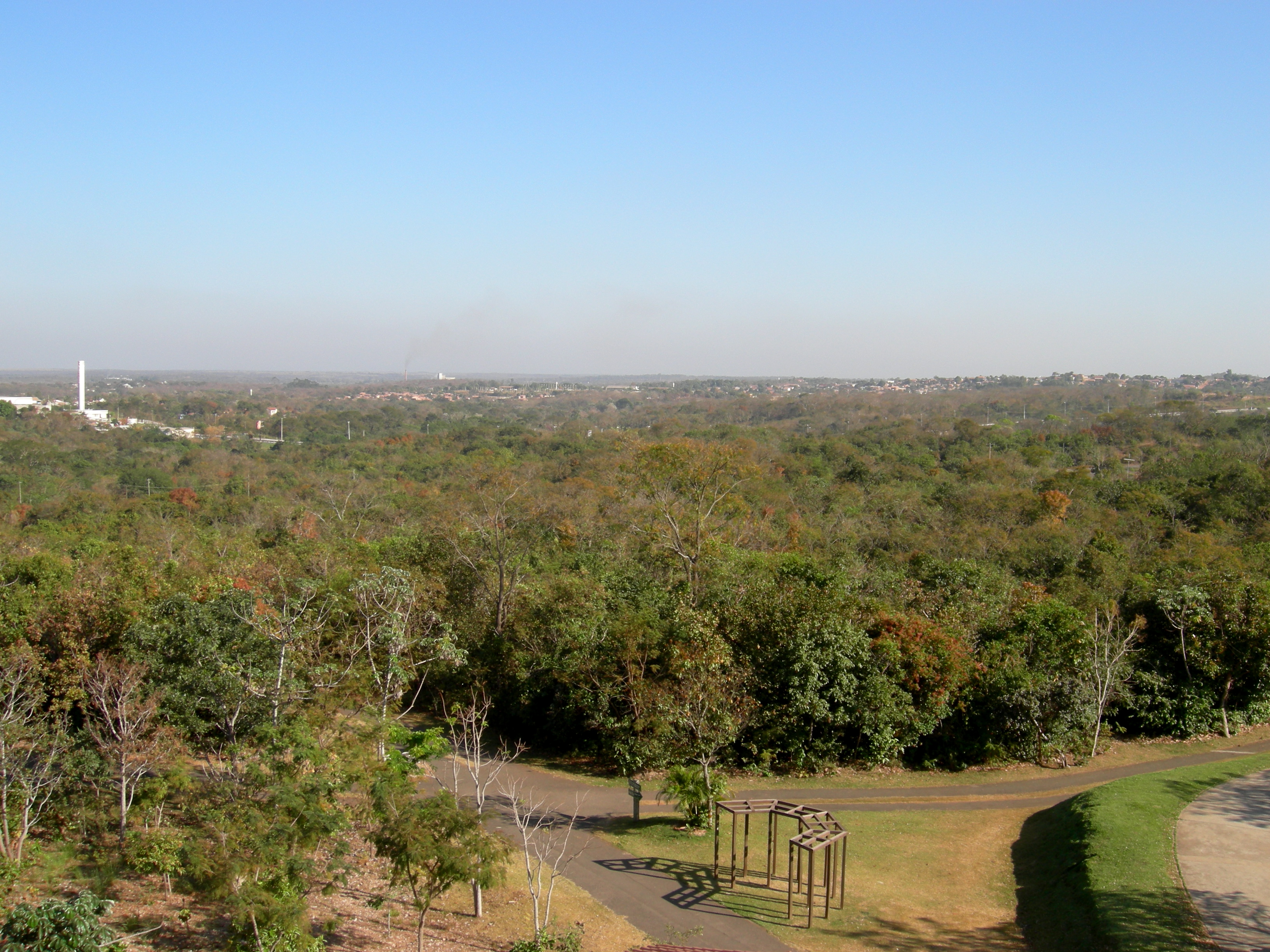 looking over the Parque Mãe Bonifácia from an observation tower