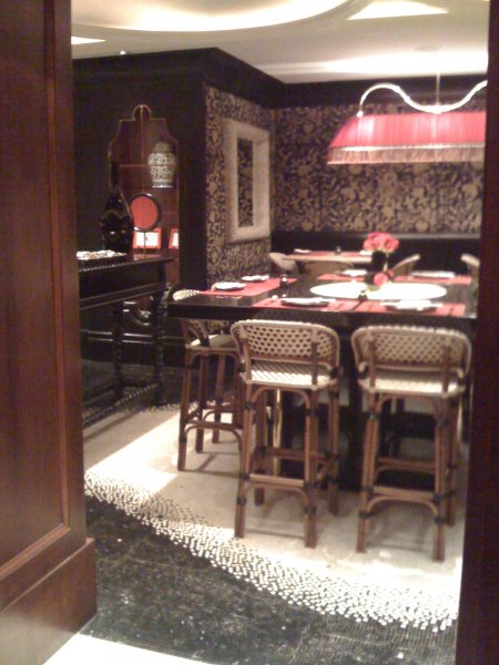 Wynn hotel: Red 8 dining area