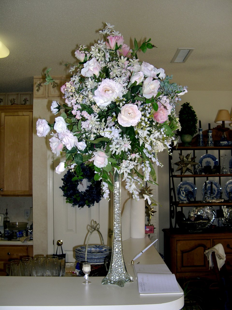 the topiary arrangement Cynthia's mom made