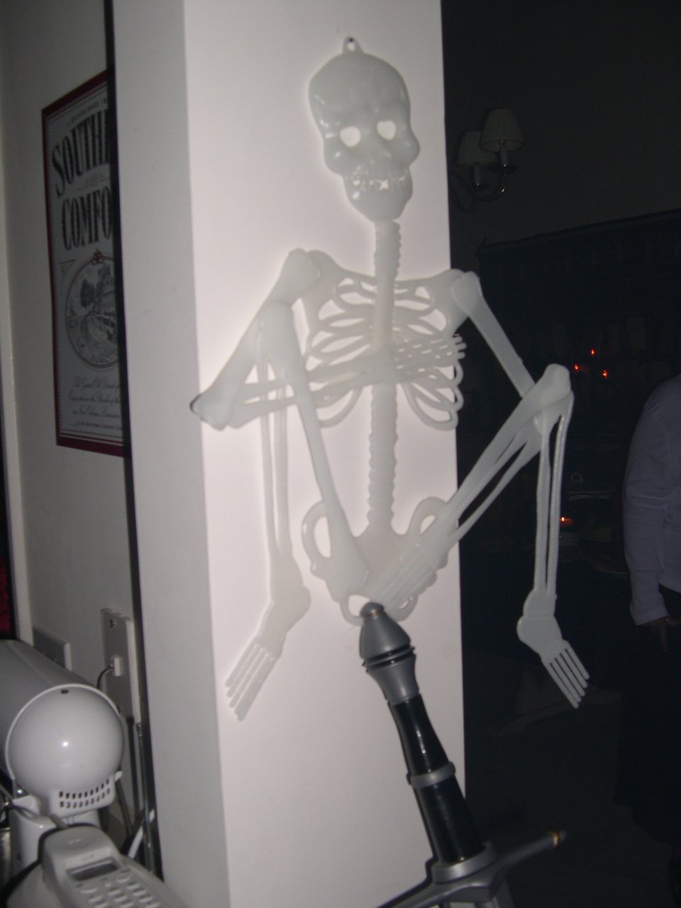 skeleton's getting REALLY dirty