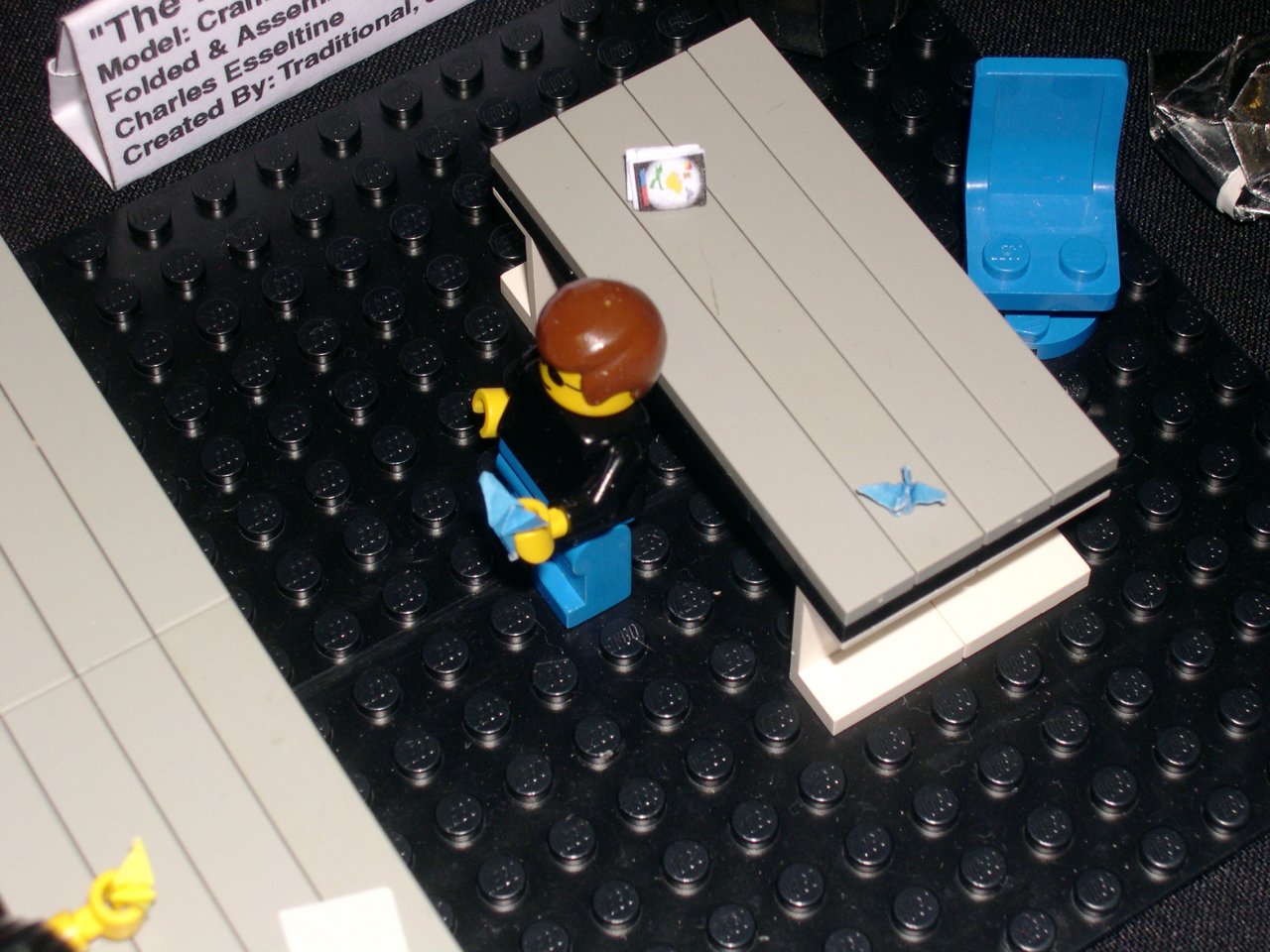 Lego origami instructor (by Charles Esseltine)