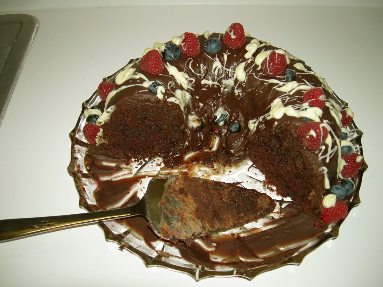 yummy super chocolate berry explosion of death cake