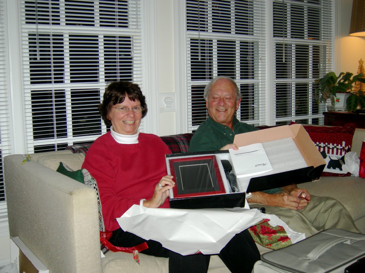 a digital picture frame for all of those undeveloped photos (hehe)