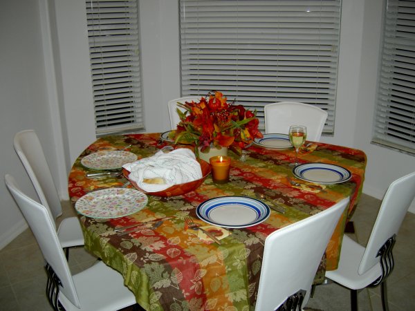 Table's ready, the butterhorns are there  =)