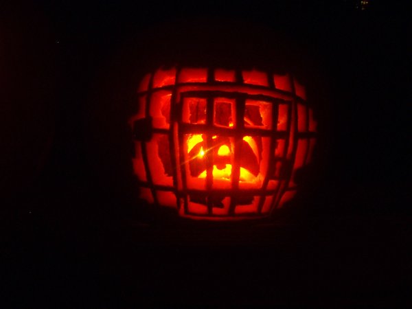 Ben's Pumpkin (A smaller pumpkin in a big-pumpkin jail.)