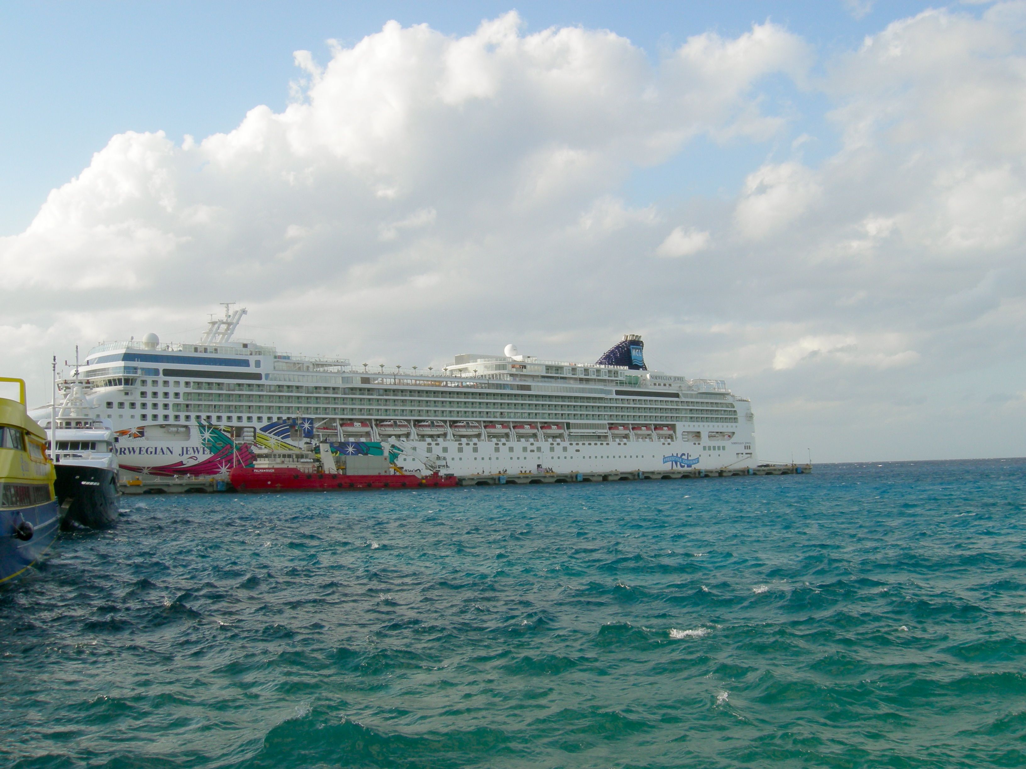 We've arrived back at the Norwegian Jewel.