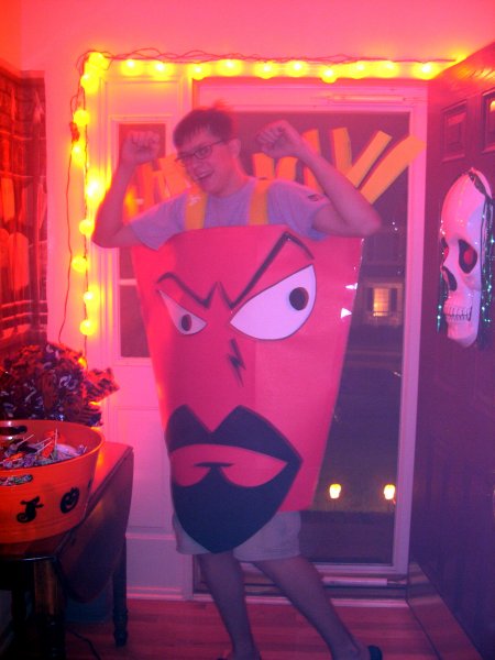 Ian Meyer as Frylock