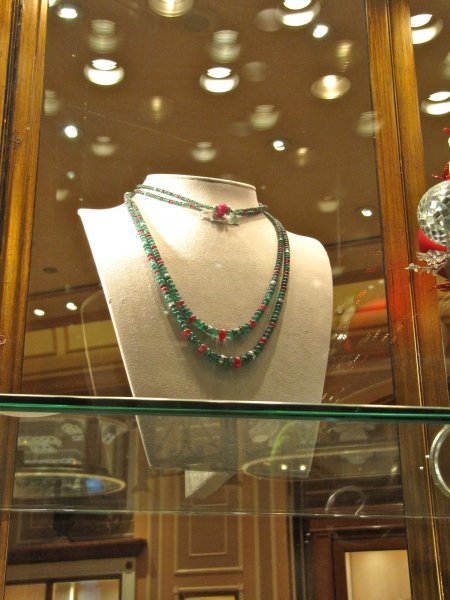 a necklace Cynthia liked in one of the Bellagio storefronts
