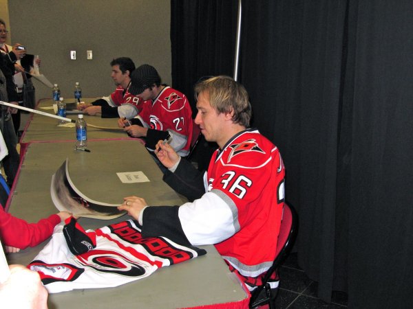 Jussi Jokinen in the autograph line