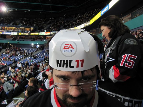 Ben's NHL 11 helmut