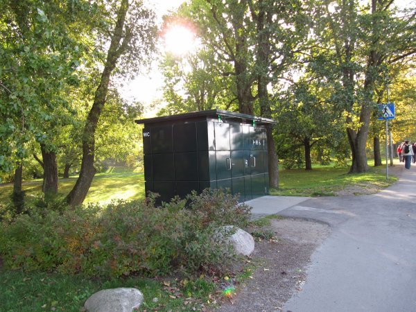 public toilets (.50 euros)