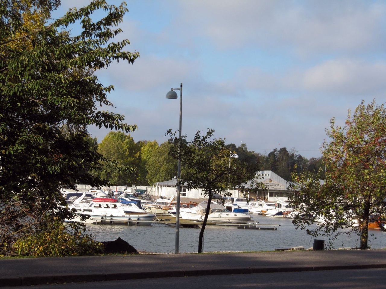 docks near Sibelius park
