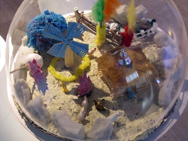 dioramas at the Culture Center