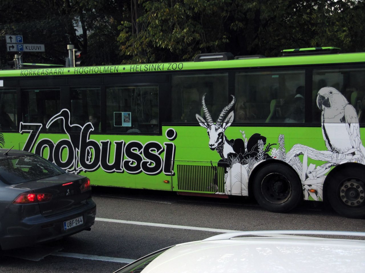 Zoo bus