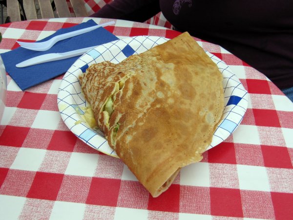 Cynthia's chicken, mango, and curry crepe