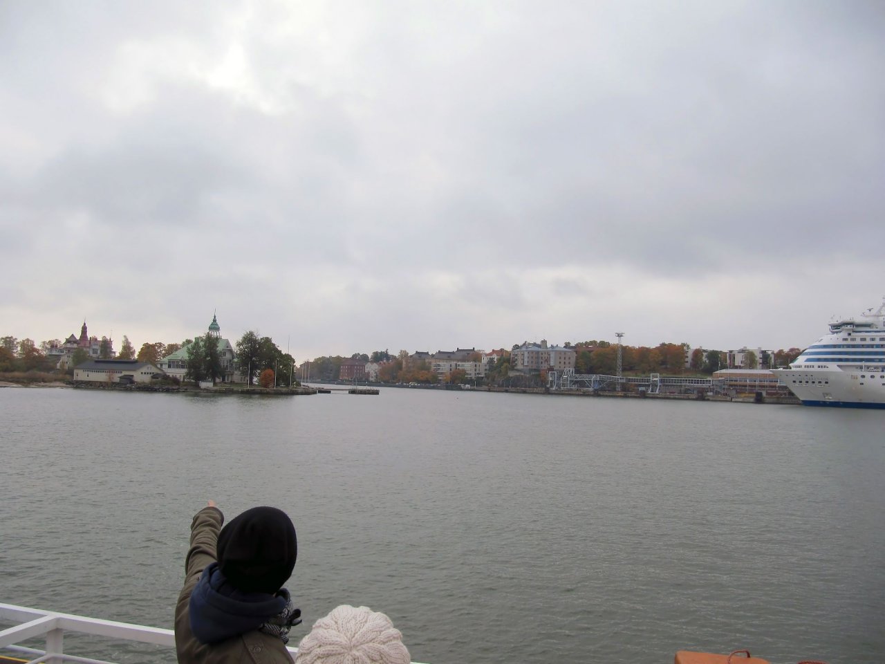 on the boat to Suomenlinna