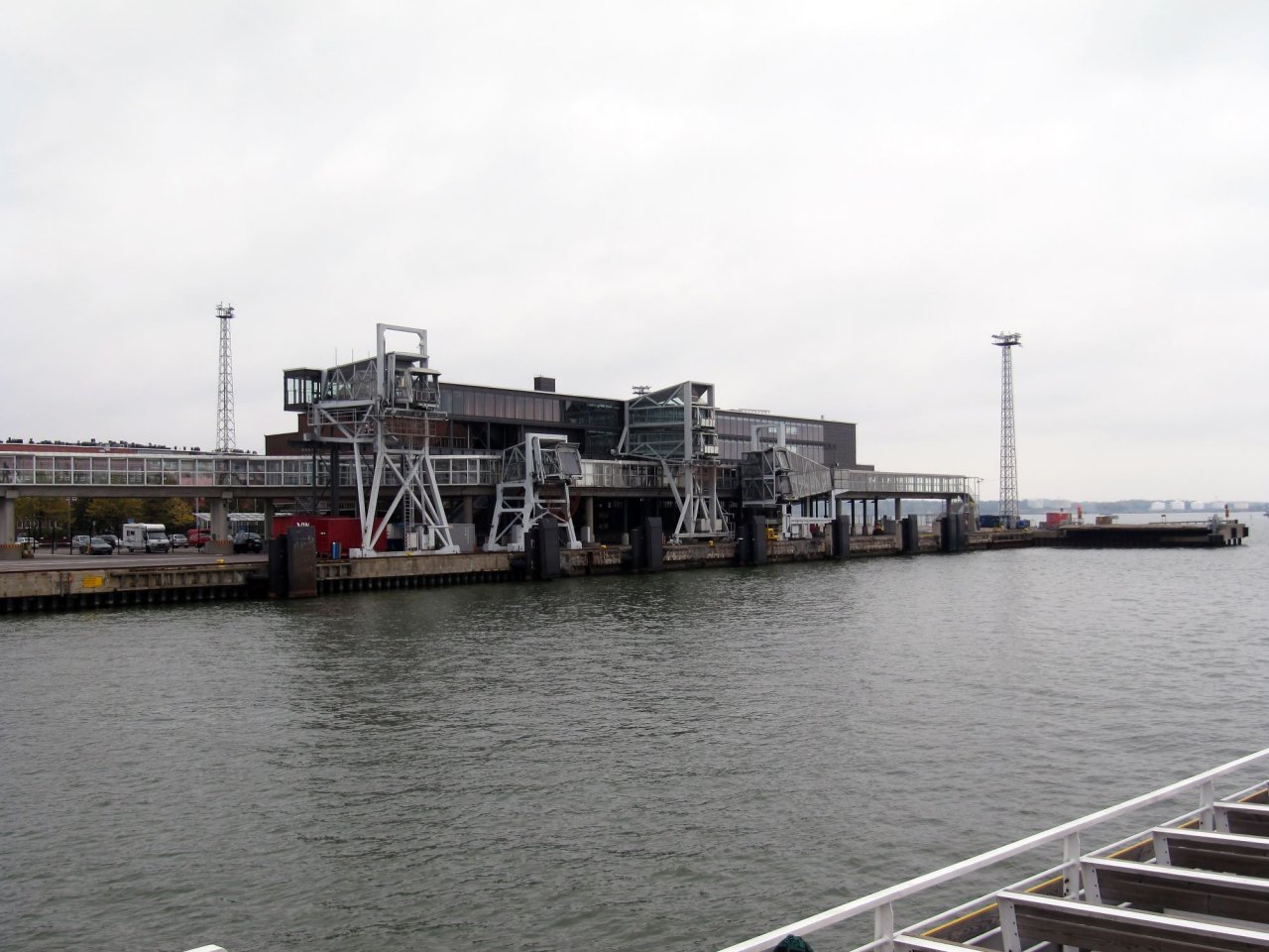 on the boat to Suomenlinna: cruise ship docks