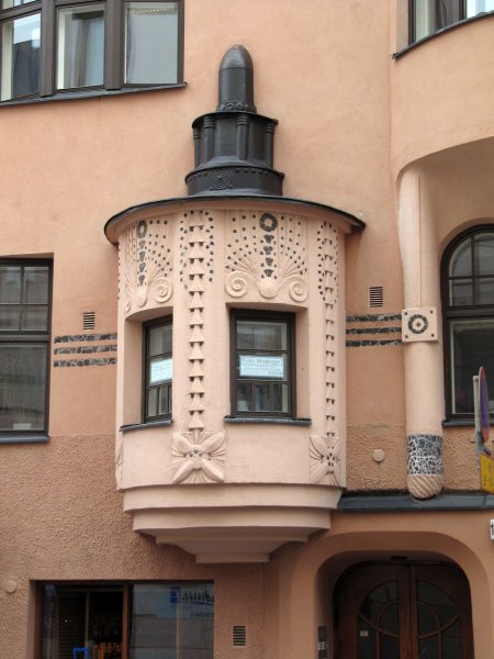more interesting detail, we saw a number of buildings around Helsinki that looked like this