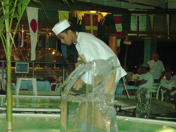 Ice Sculpture Demonstration (2)