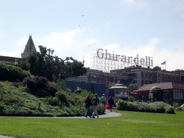 Giradelli Square
