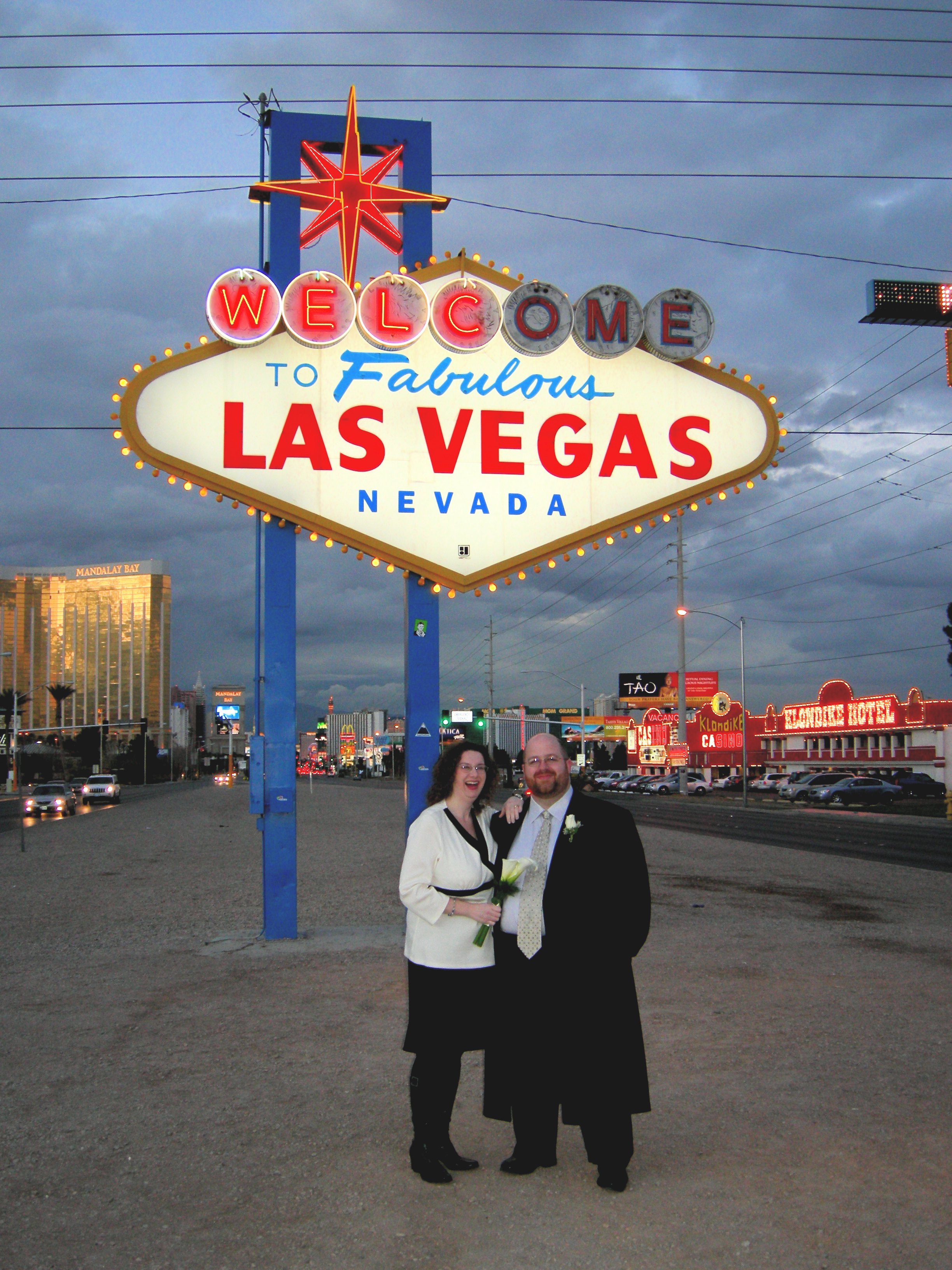 Bill and Heather at the sign (2)